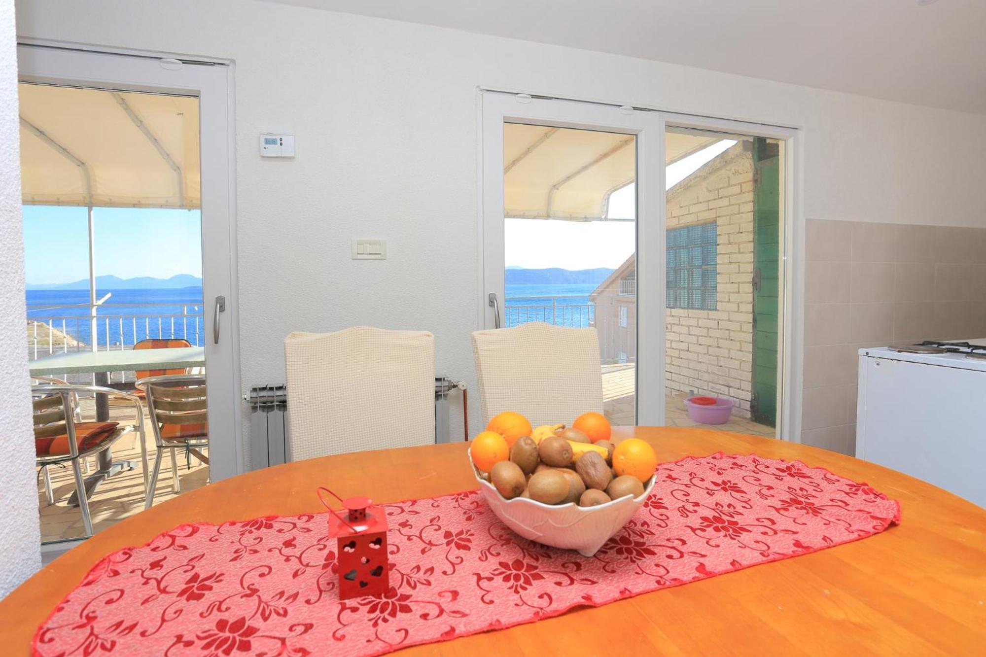 Apartments By The Sea Igrane, Makarska - 311 Rum bild